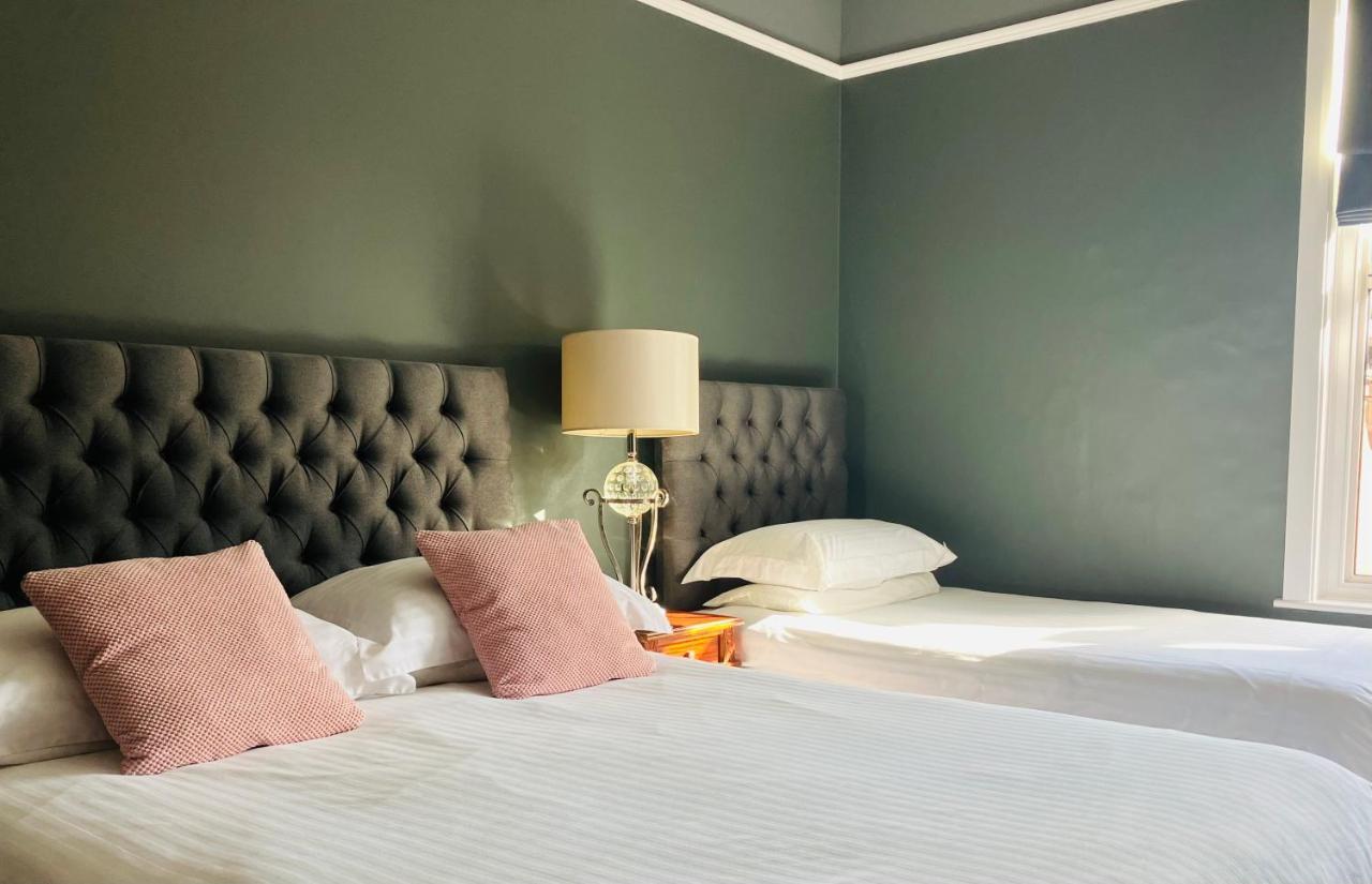 Cambridge Villa Warwick  Bagian luar foto