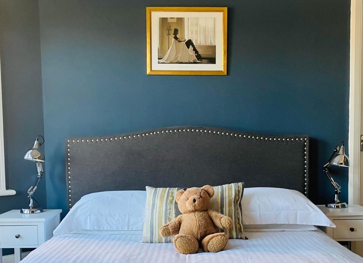 Cambridge Villa Warwick  Bagian luar foto