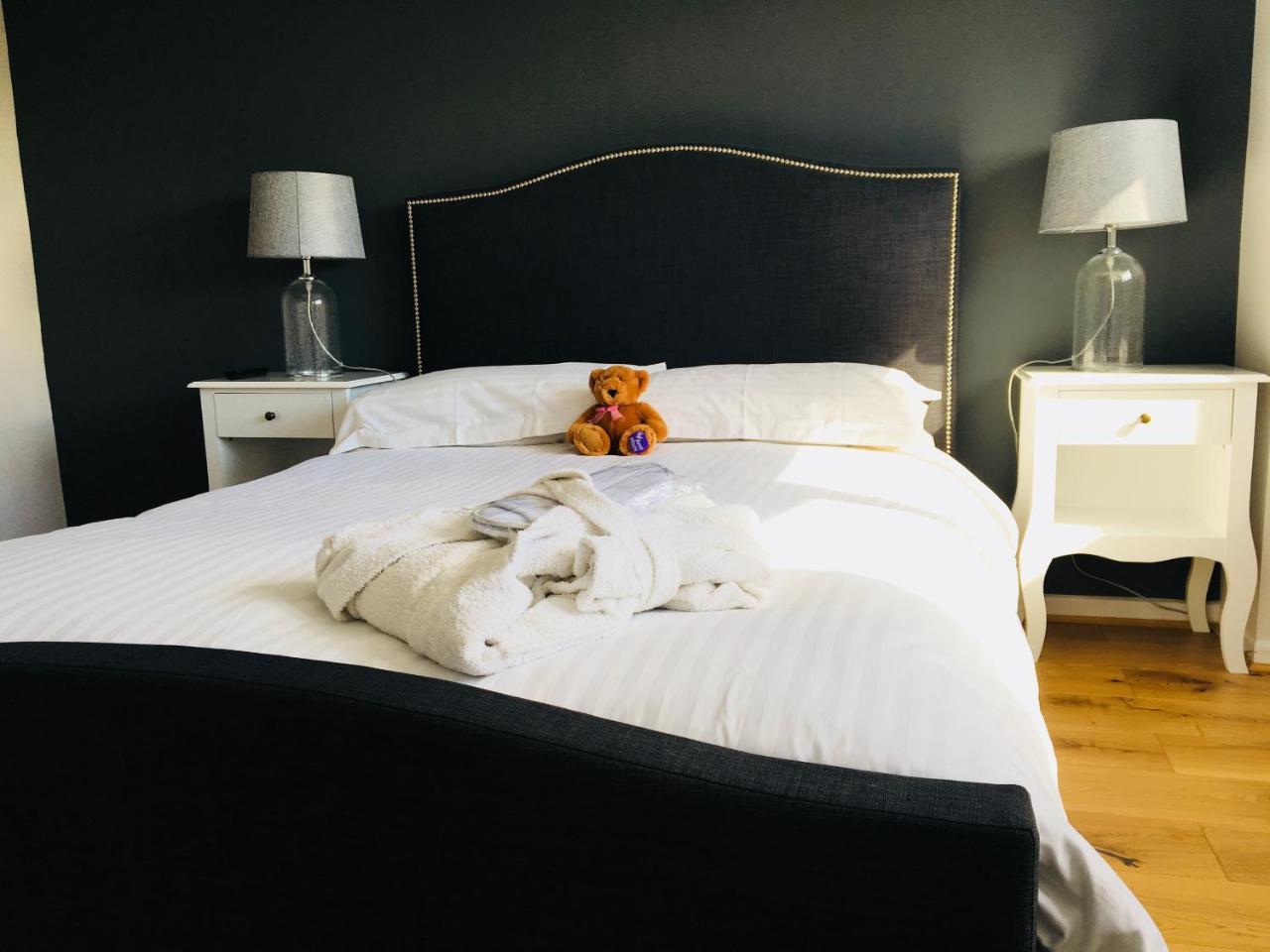 Cambridge Villa Warwick  Bagian luar foto