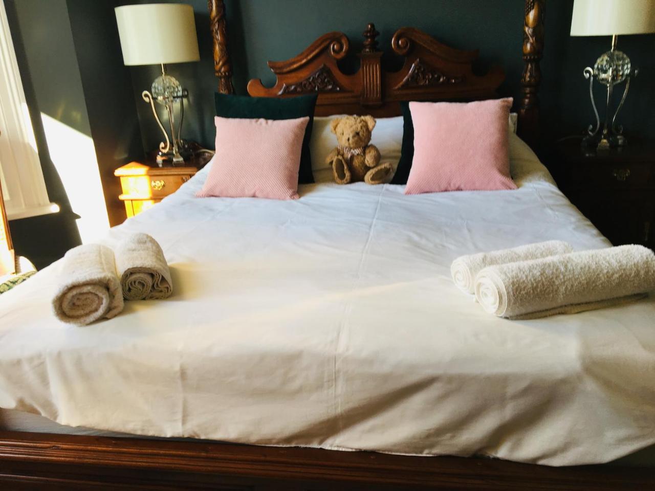 Cambridge Villa Warwick  Bagian luar foto